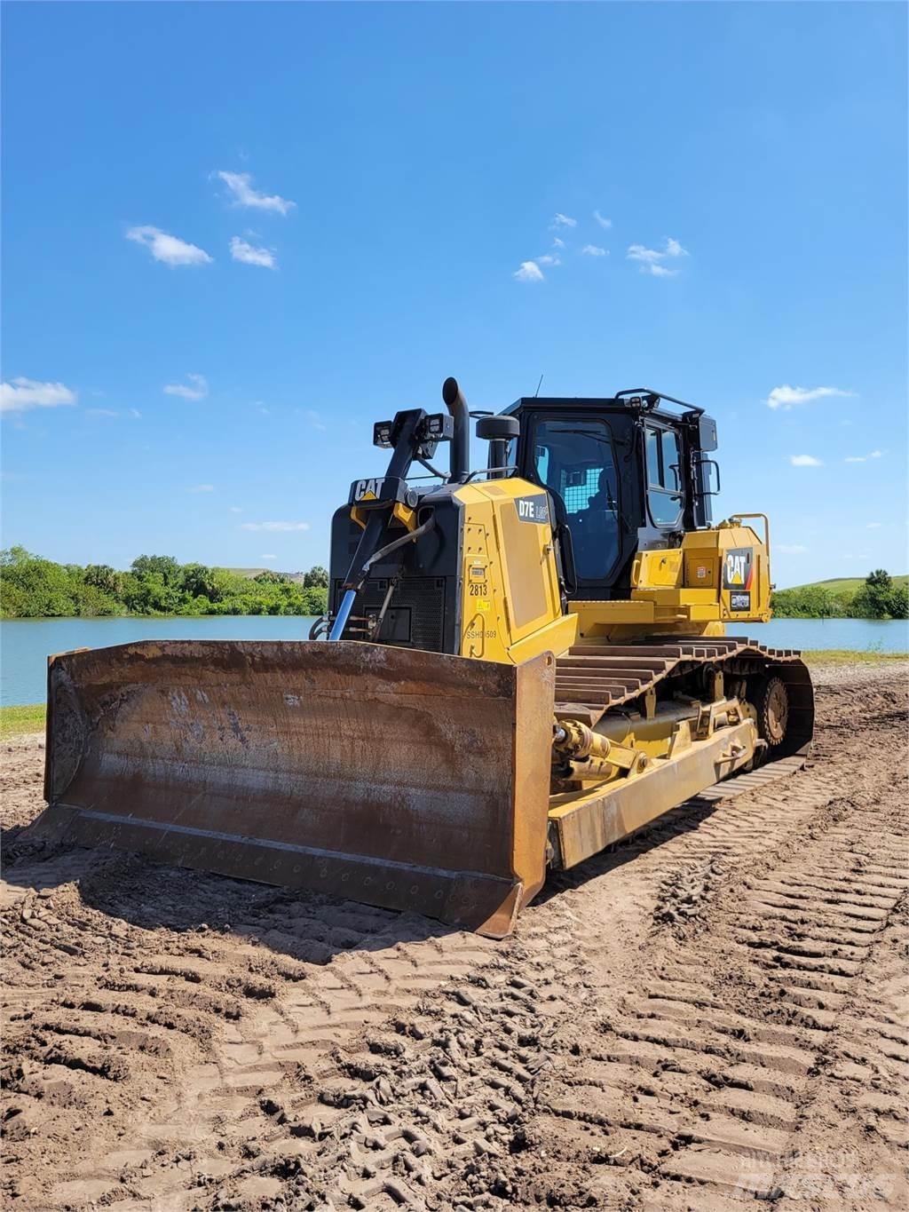 CAT D7E LGP Crawler dozers