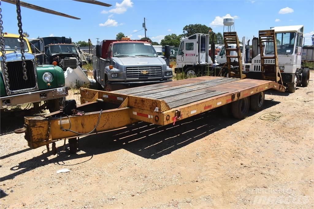 Eager Beaver  Low loader-semi-trailers