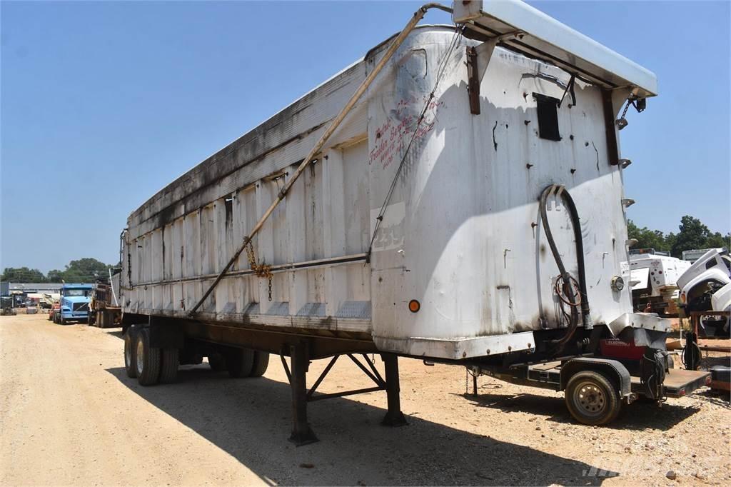 East Mfg  Tipper trailers