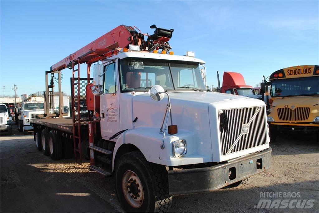 Fassi F230SE Knuckleboom loaders