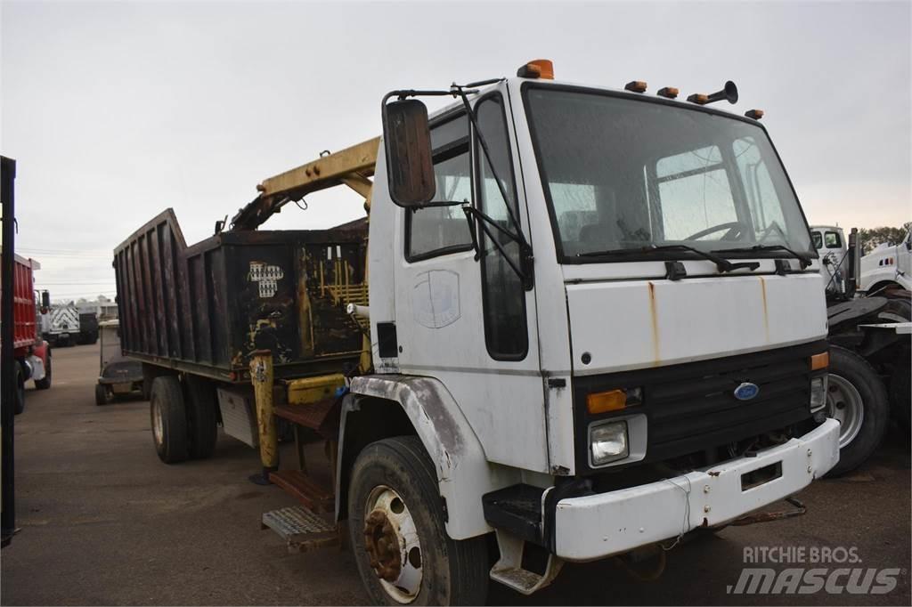 Ford CF8000 Crane trucks