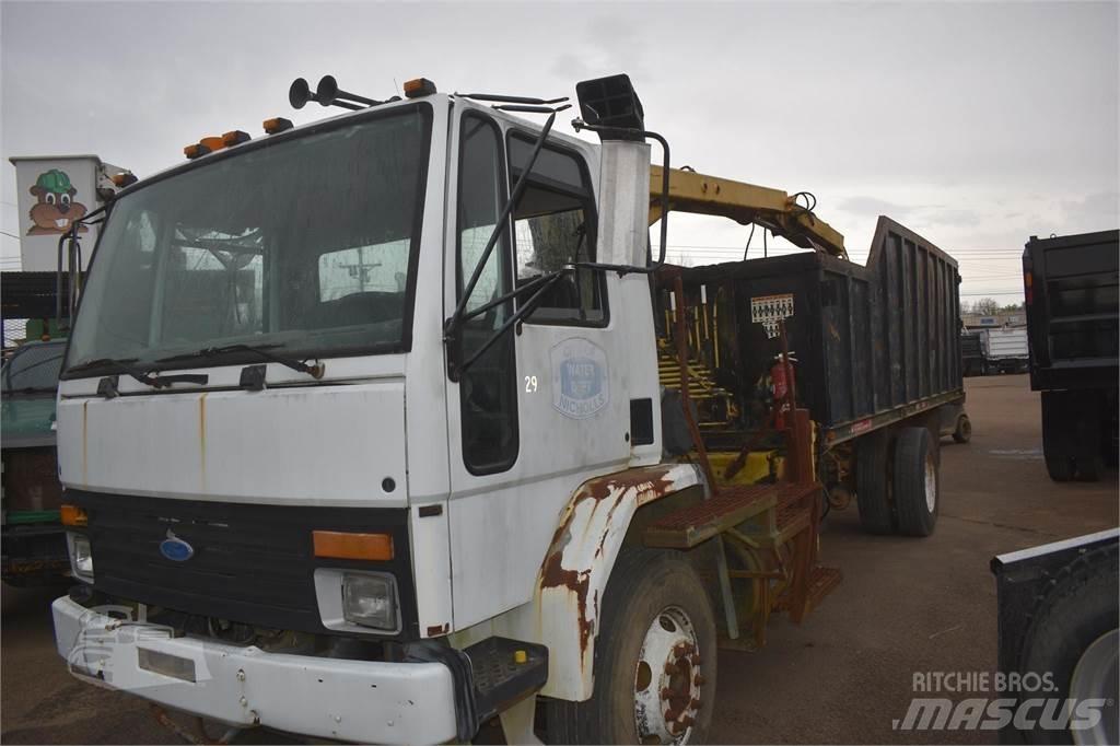 Ford CF8000 Crane trucks