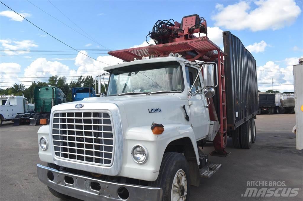 Ford L9000 Crane trucks