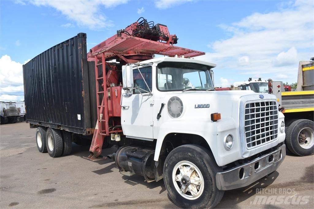 Ford L9000 Crane trucks
