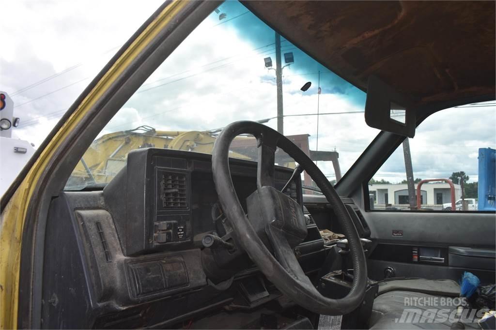 GMC TOPKICK C6500 Tipper trucks