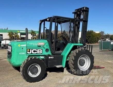 JCB 940 Rough terrain trucks
