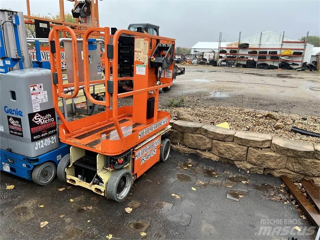 JLG 1230ES Vertical mast lifts