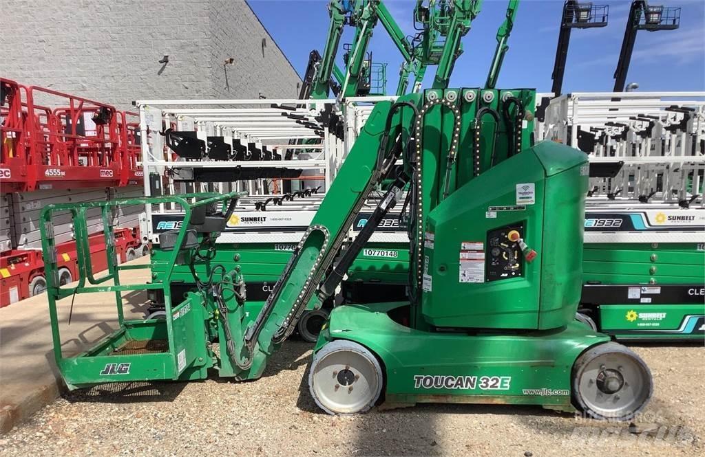 JLG TOUCAN 32E Vertical mast lifts