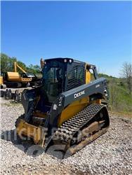 John Deere 333G Skid steer loaders