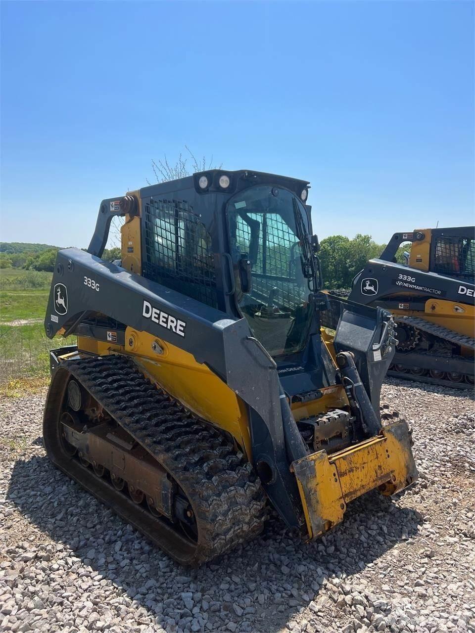 John Deere 333G Skid steer loaders