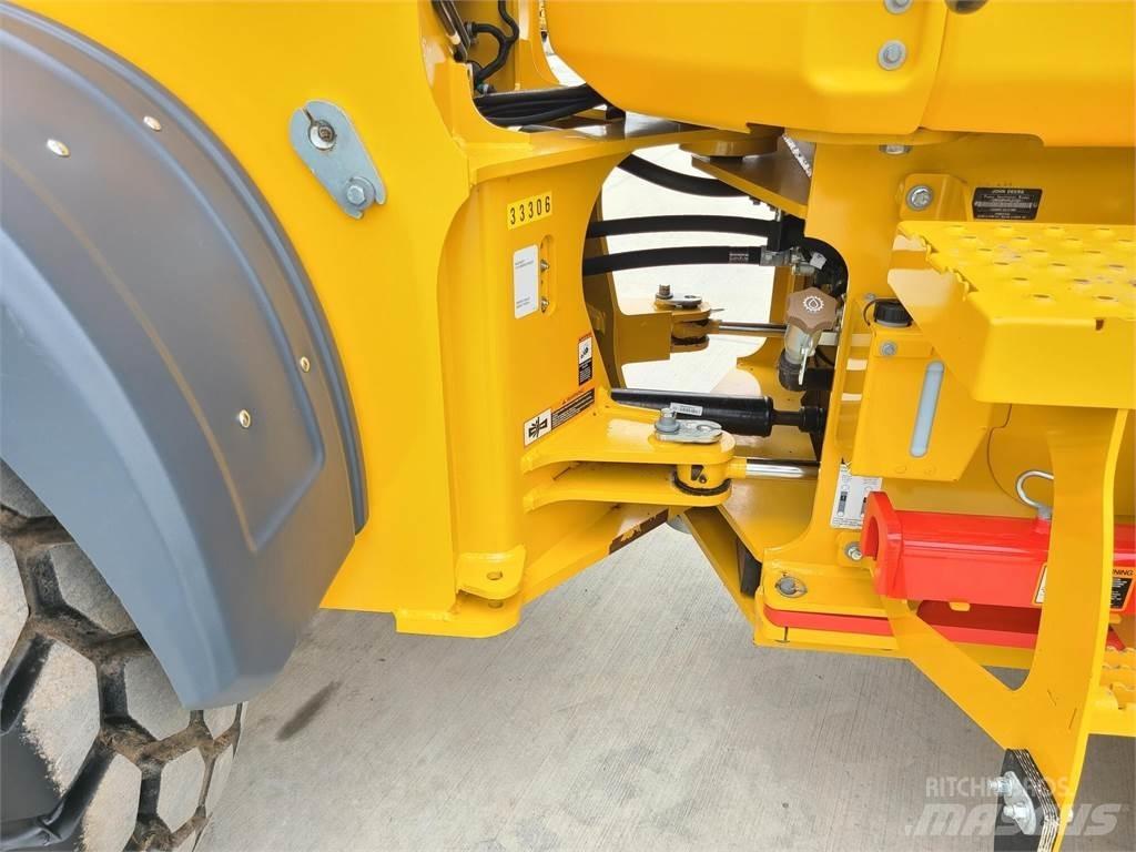 John Deere 524P Wheel loaders