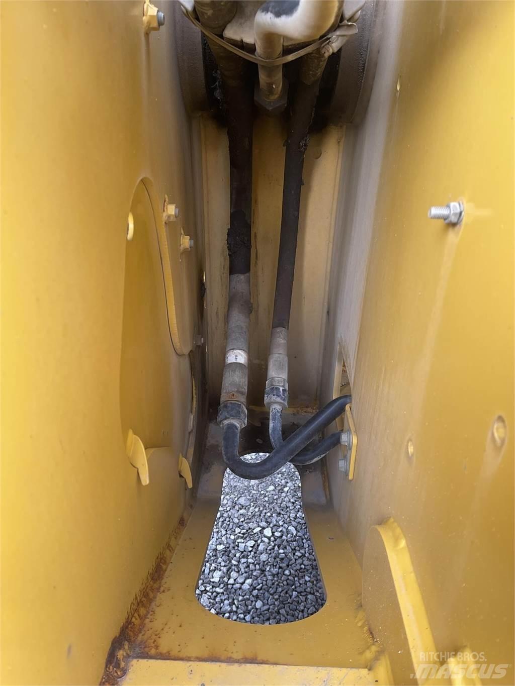 John Deere 624L Wheel loaders