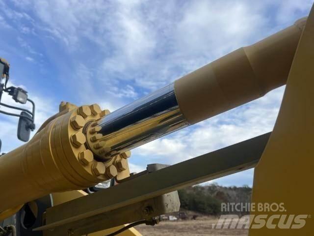 Komatsu WA320-8 Wheel loaders
