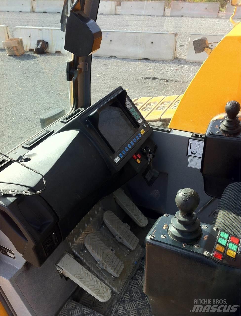 Liebherr LTR1100 Tracked cranes