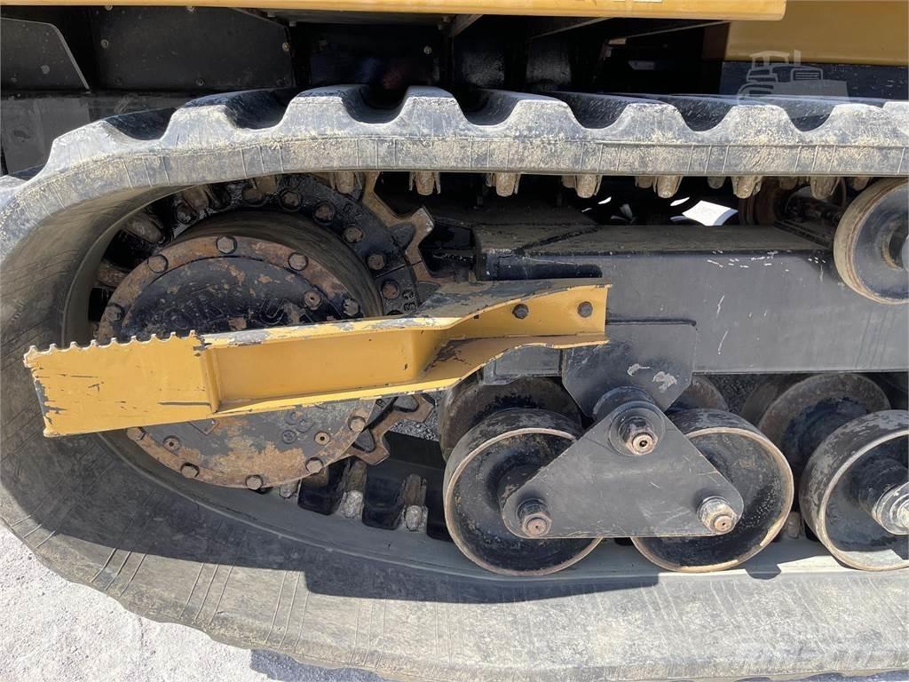 Morooka MST3000VD Tracked dumpers