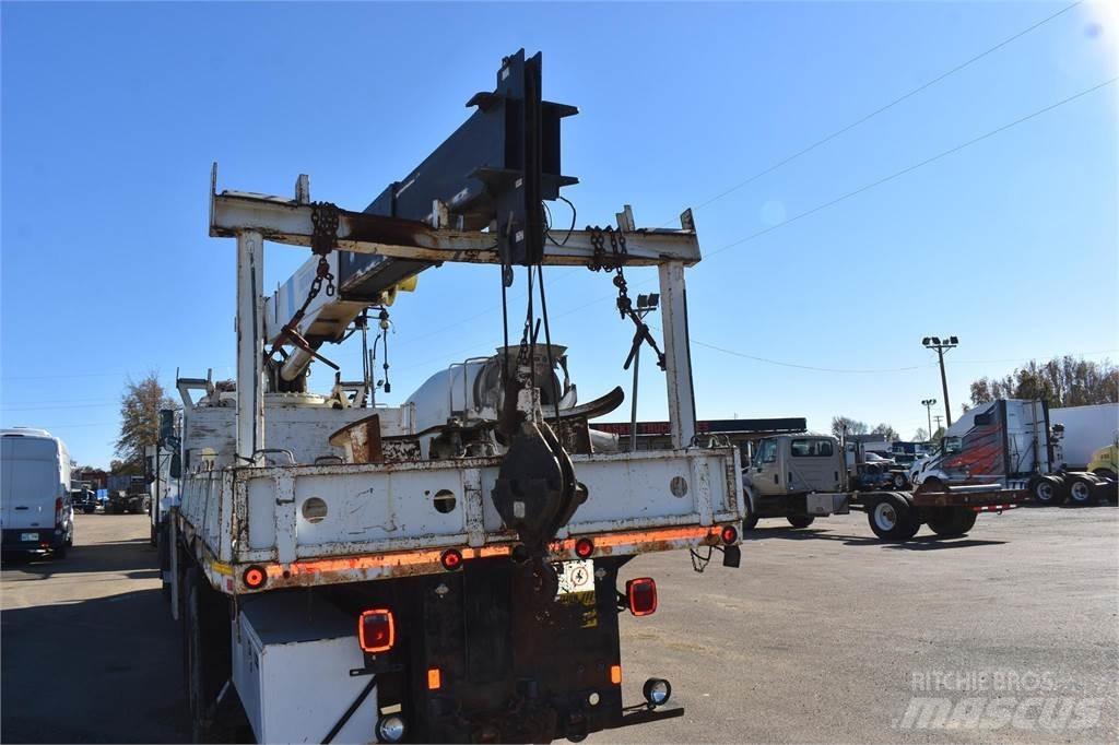 National 638E2 Crane trucks