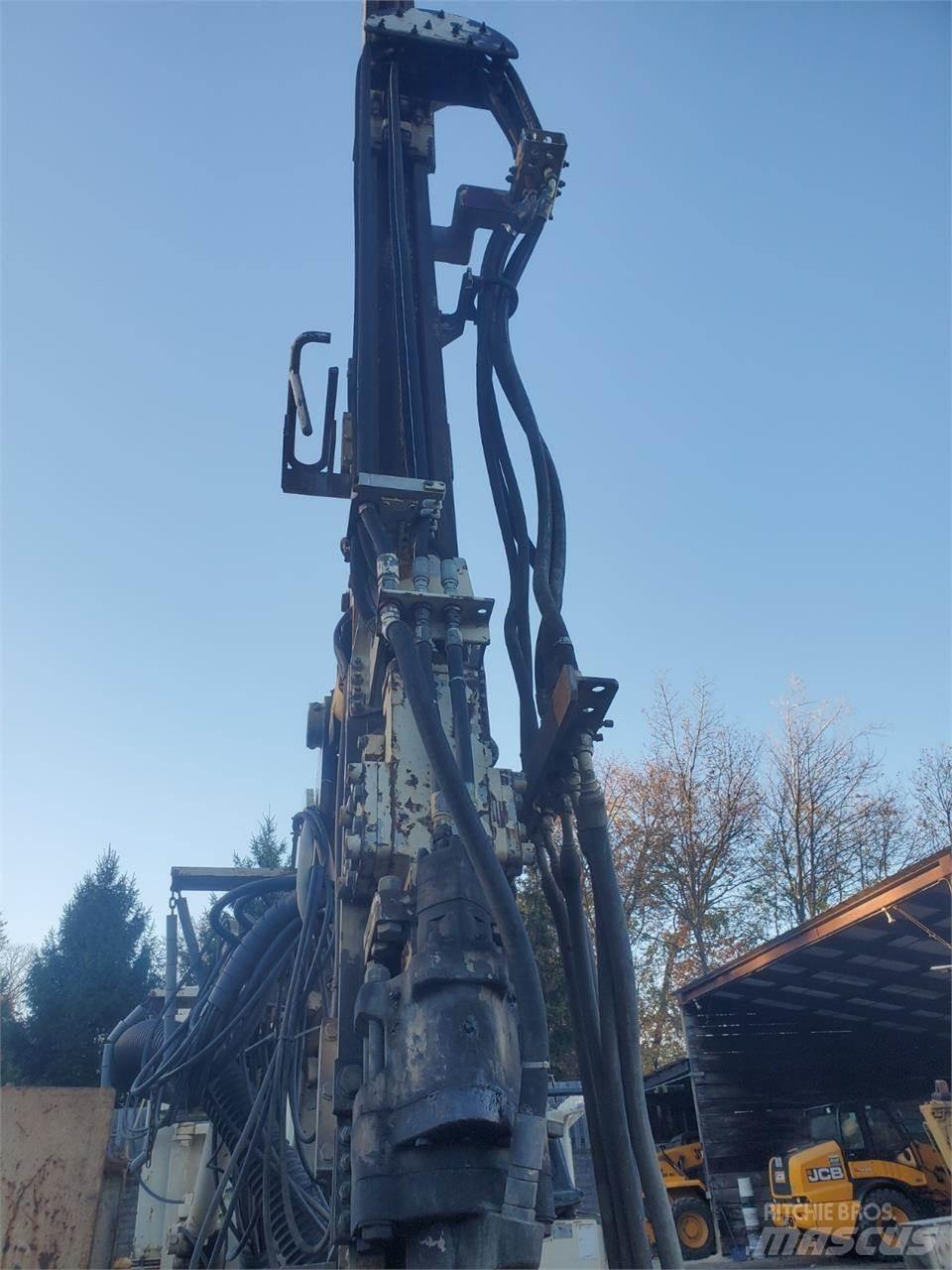Reedrill R20 Surface drill rigs