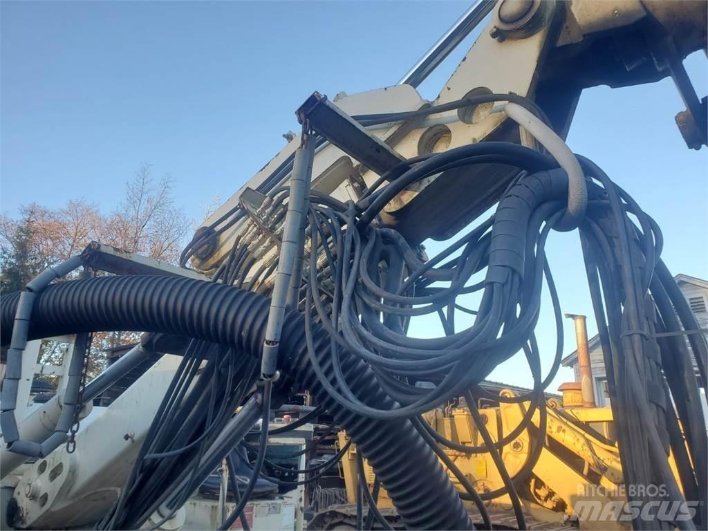 Reedrill R20 Surface drill rigs
