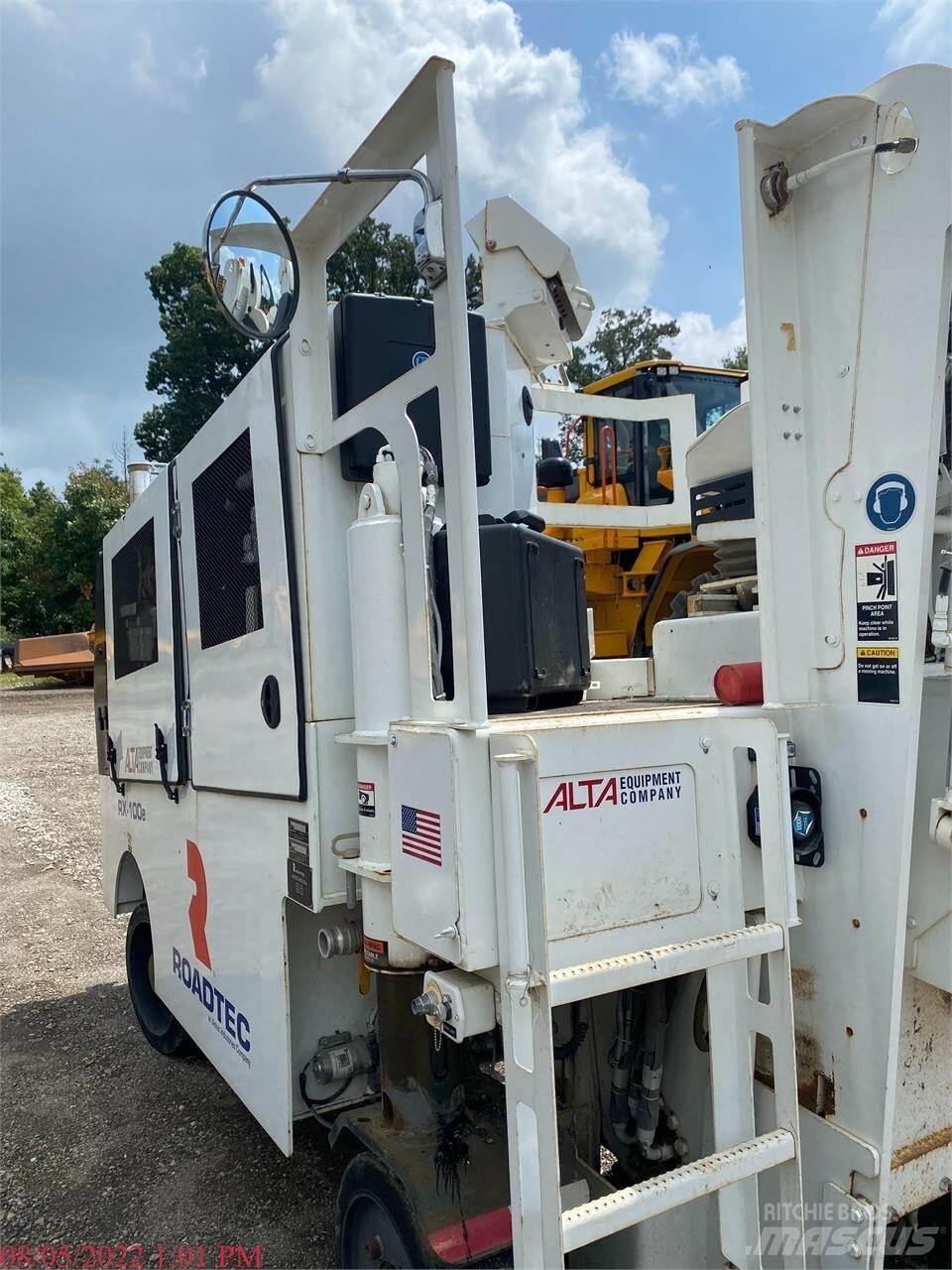 Roadtec RX100 Asphalt cold milling machines