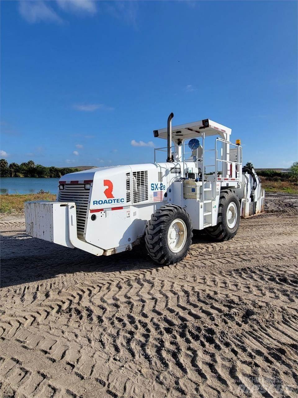 Roadtec SX2E Asphalt recyclers