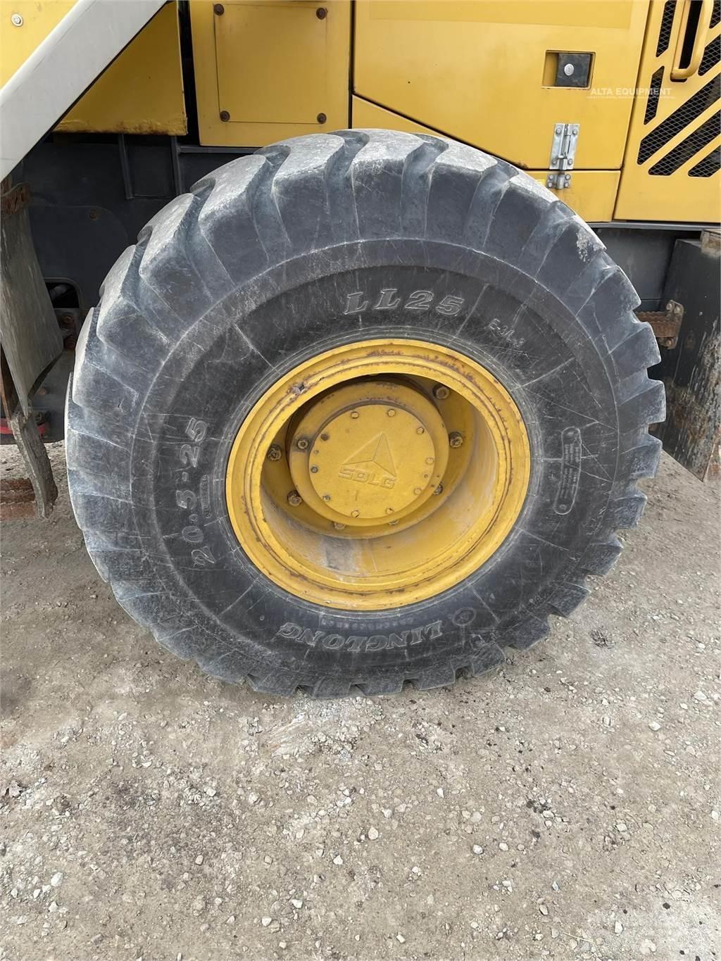 SDLG L948F Wheel loaders