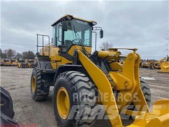 SDLG L948F Wheel loaders