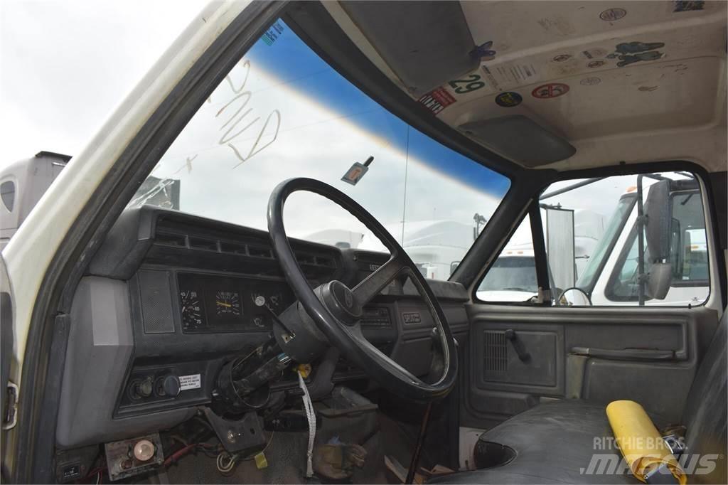  TELELECT TELECON 15 Mobile drill rig trucks