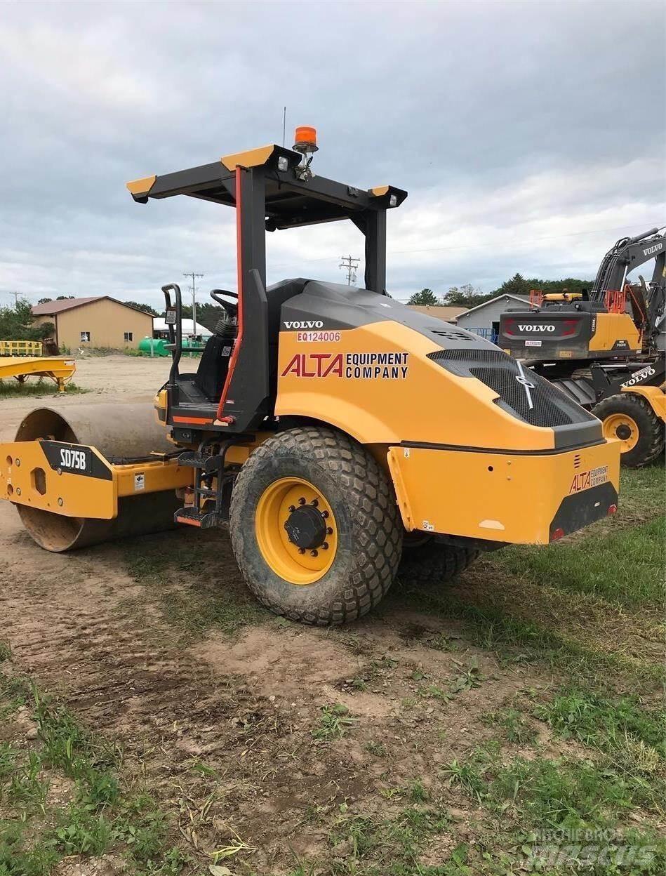 Volvo SD75B Twin drum rollers