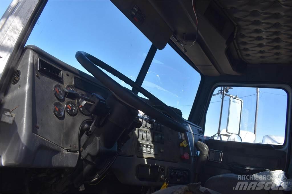 Western Star 4900 Crane trucks