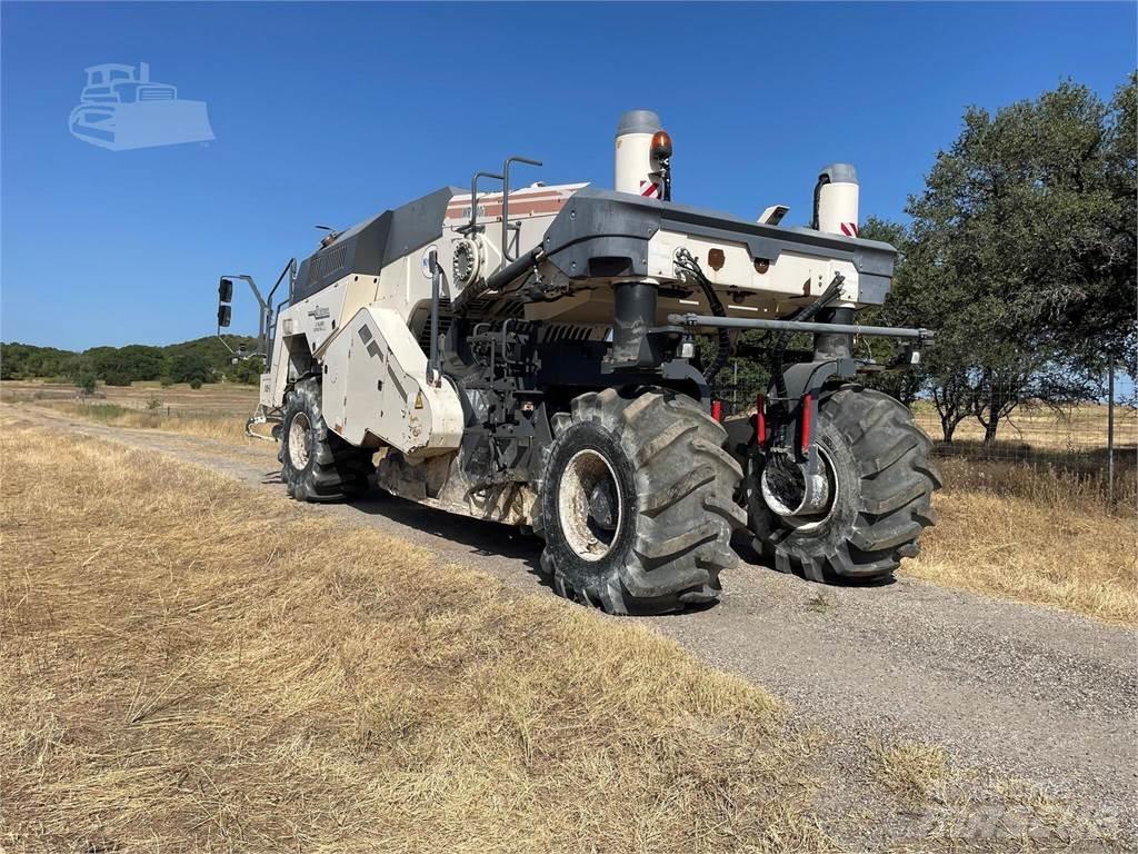 Wirtgen WR240I Asphalt recyclers