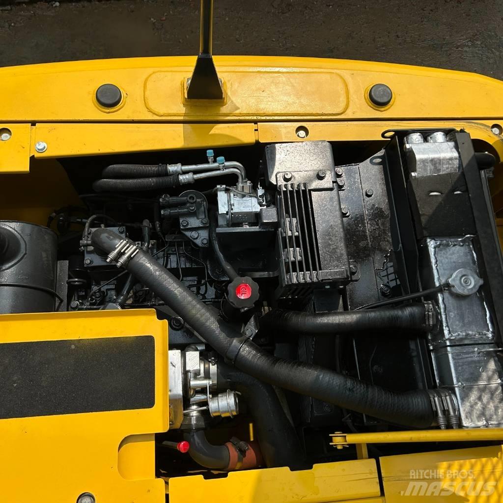 Komatsu 130 Crawler excavators