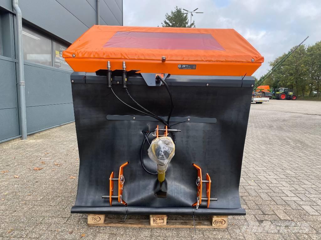 Amazone E+S 751 Sand and salt spreaders