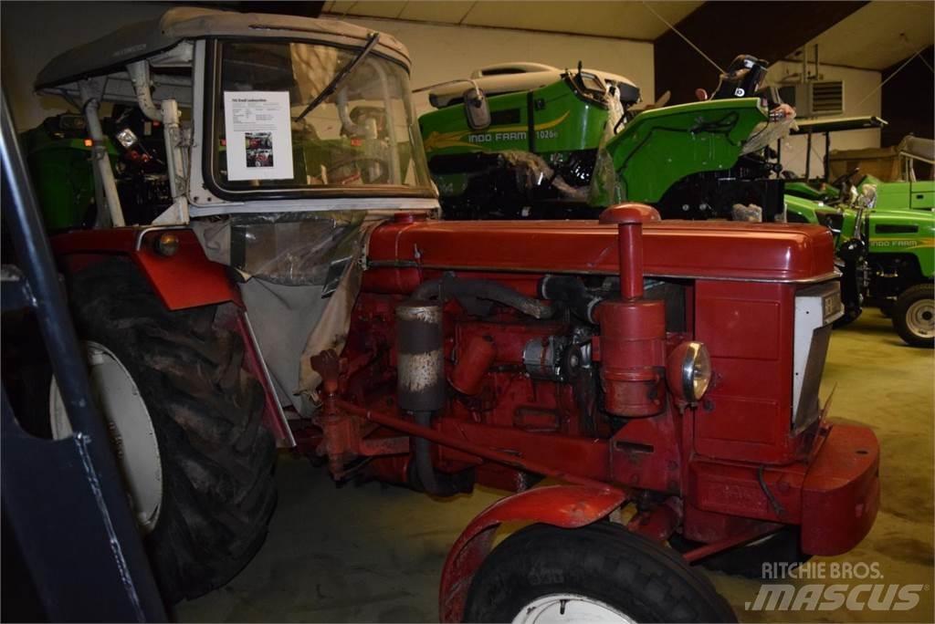 Renault Super 5D Tractors