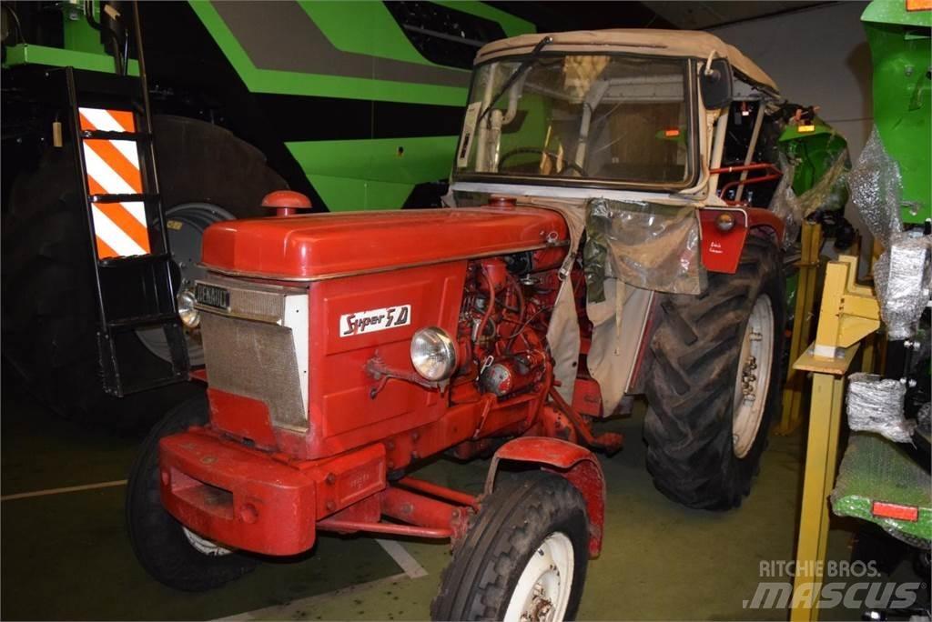 Renault Super 5D Tractors