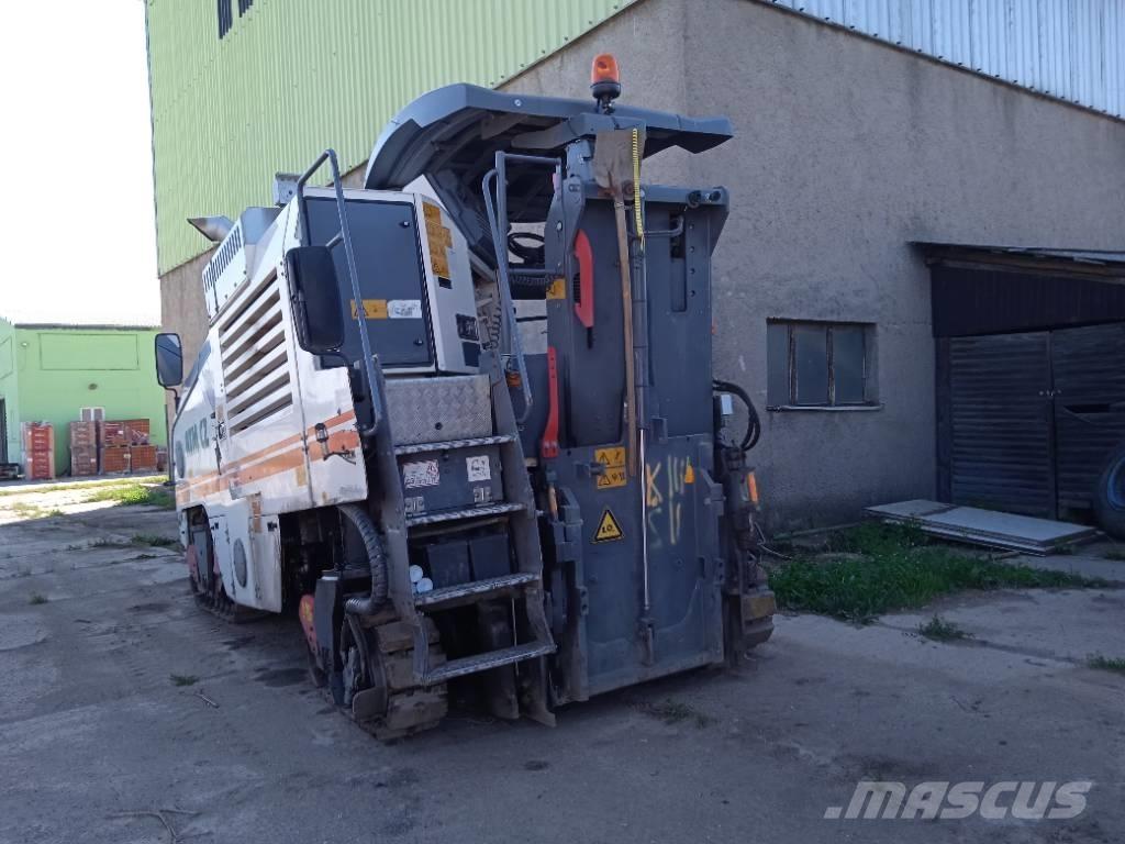 Wirtgen W 100 Fi Asphalt cold milling machines