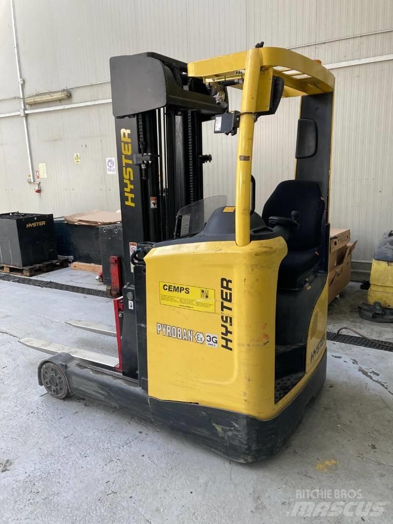Hyster R 1.6 PYROBAN Reach trucks