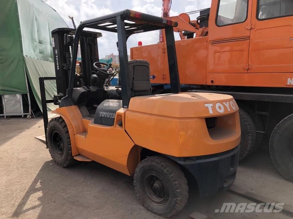 Toyota FD 50 Diesel trucks
