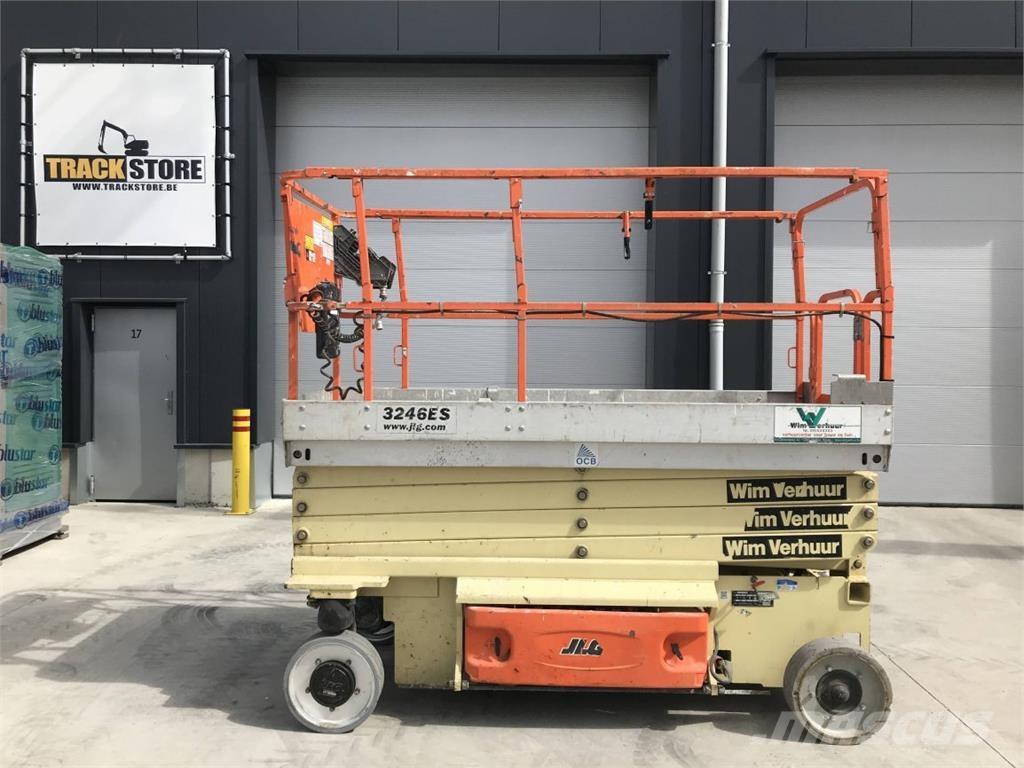 JLG 3246ES (1240) Scissor lifts