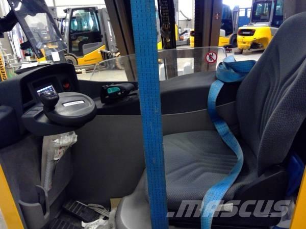 Jungheinrich ETV 214 Reach trucks