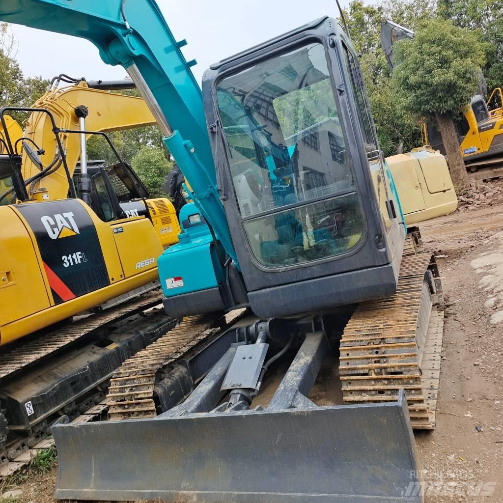 Kobelco SK 75 Crawler excavators