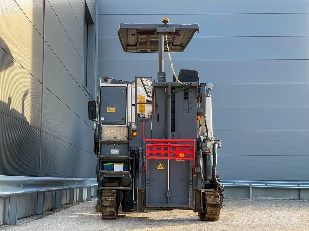 Wirtgen W 100 F Asphalt cold milling machines