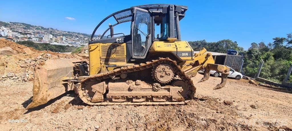 CAT D 6 N Crawler dozers