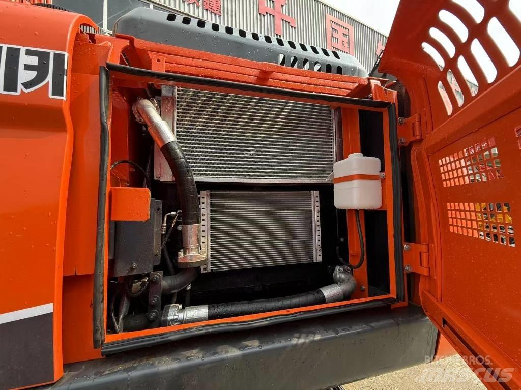 Doosan DX 225 LCA Crawler excavators
