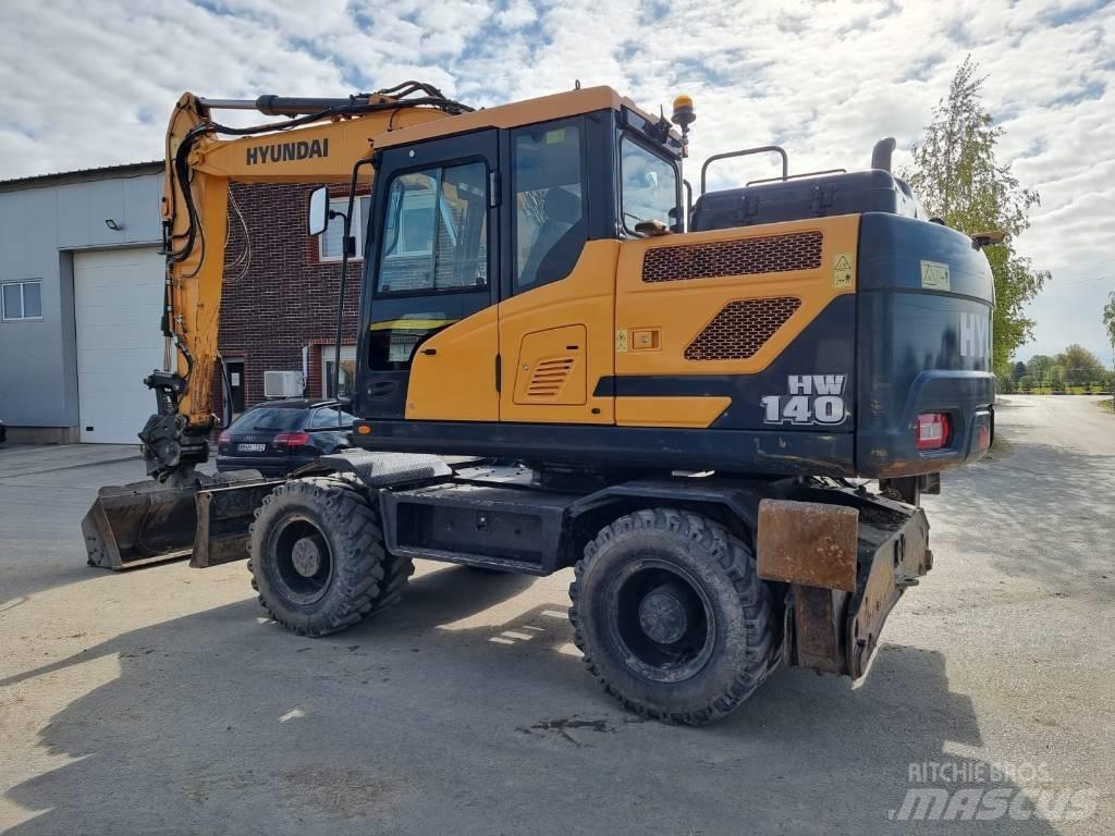 Hyundai HW 140 Wheeled excavators