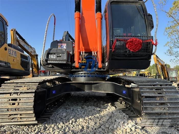 Hitachi ZX 200 Crawler excavators