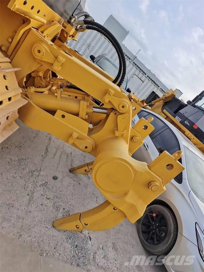 Shantui SD 22 Crawler dozers