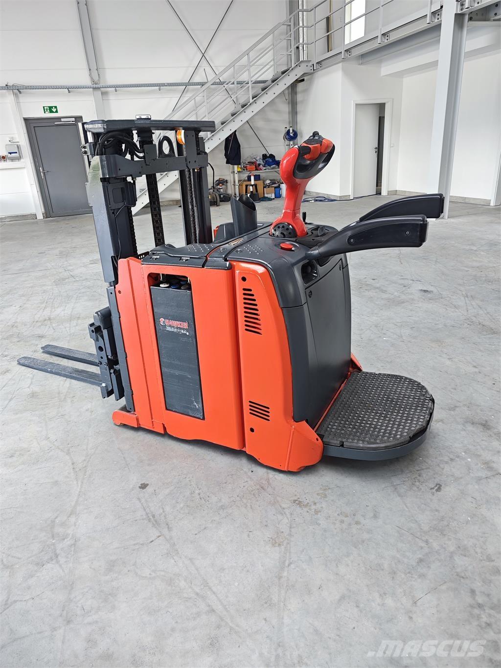 Linde L06 AC AP Self propelled stackers