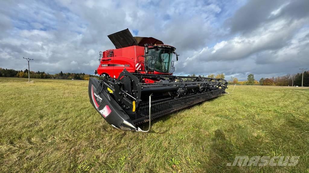 CASE 8240 Combine harvesters