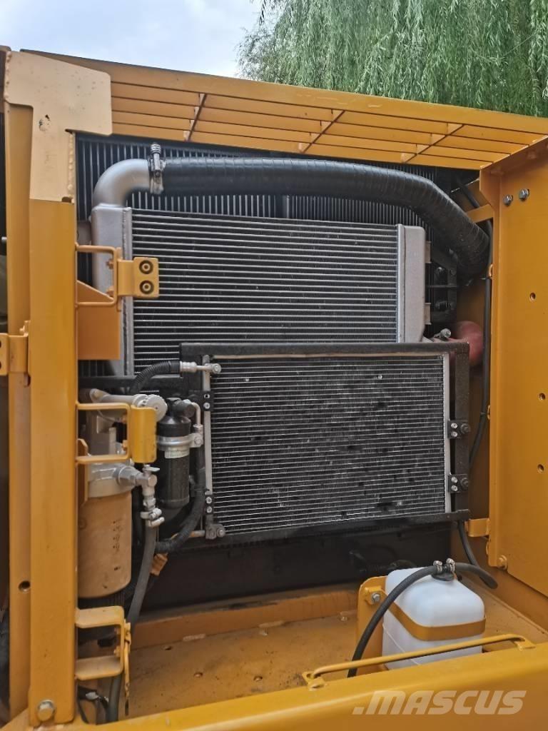 CAT 320D Crawler excavators