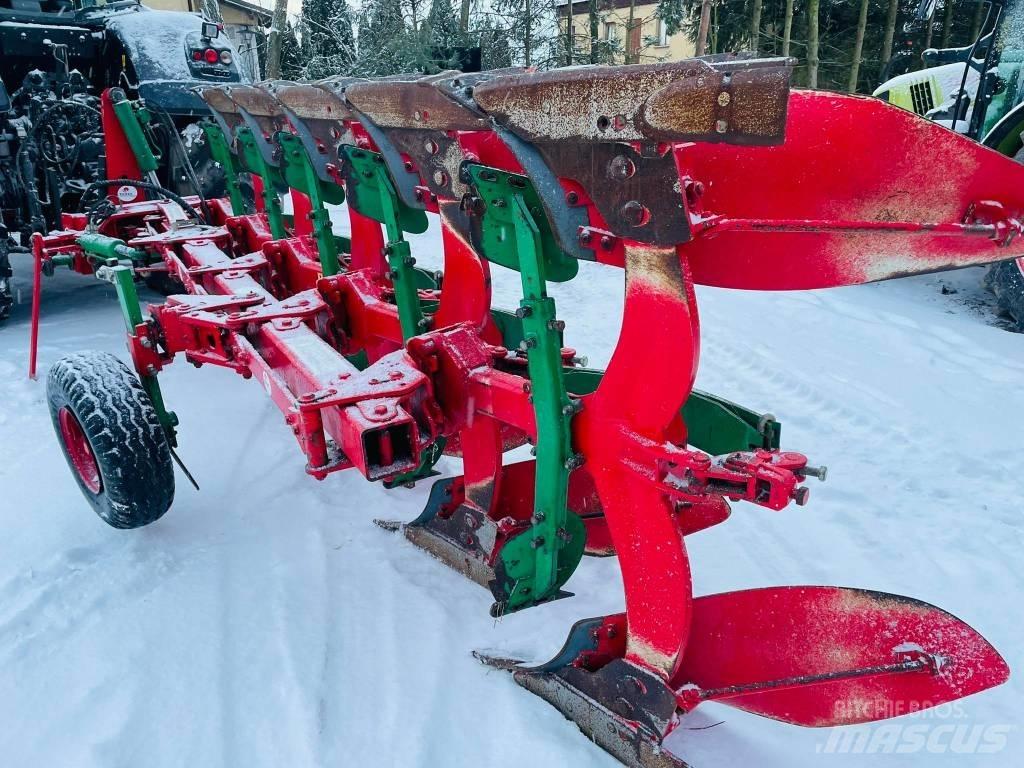 Unia Vario Reversible ploughs